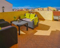Reventa - Casa adosada con terraza al final - La Marina - Urb. La Marina