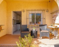 Reventa - Casa adosada con terraza al final - La Marina - Urb. La Marina