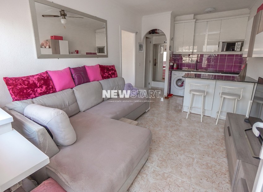Reventa - Casa adosada - La Marina - Urb. La Marina