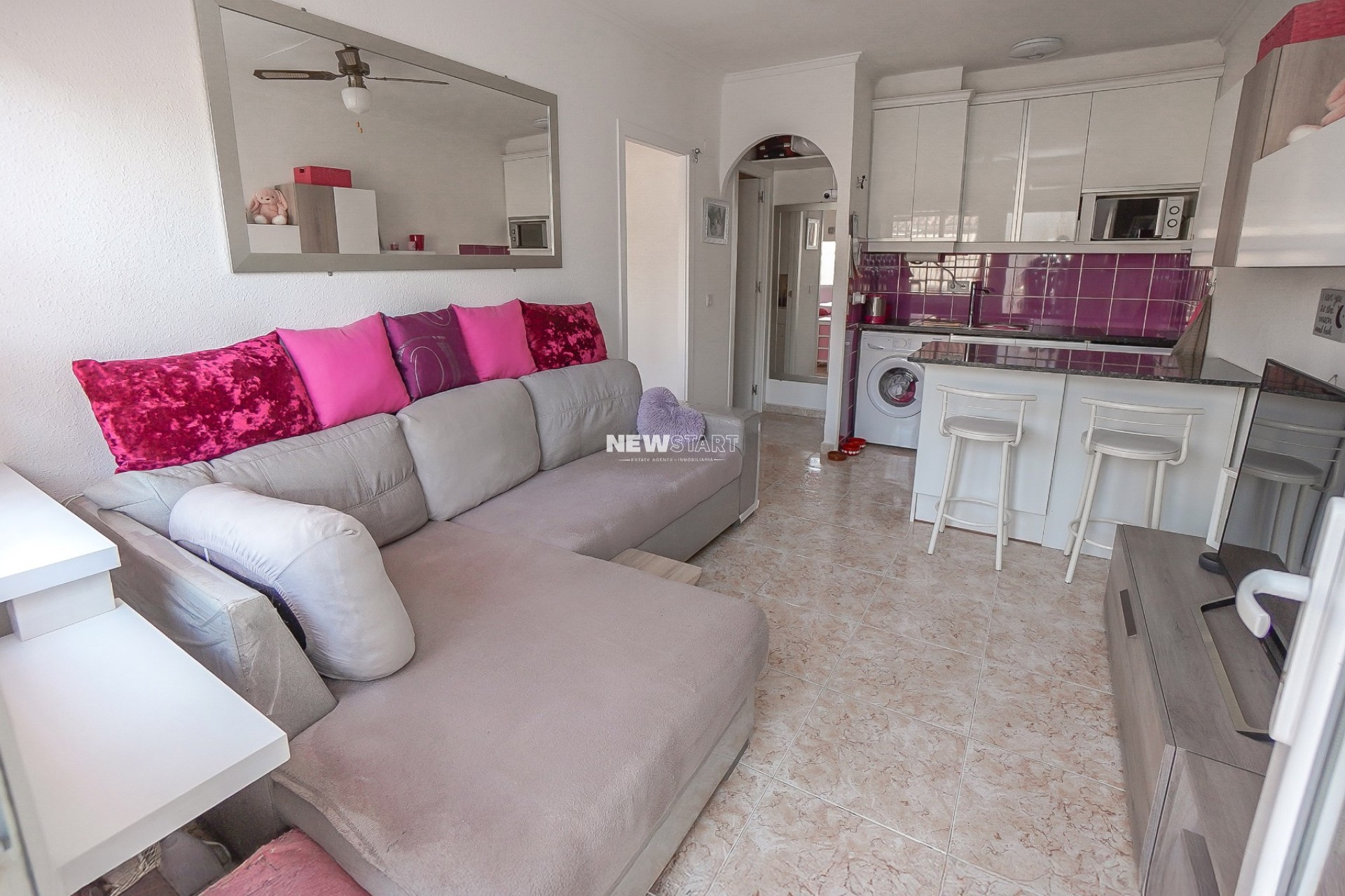 Reventa - Casa adosada - La Marina - Urb. La Marina
