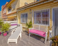 Reventa - Casa adosada - La Marina - Urb. La Marina
