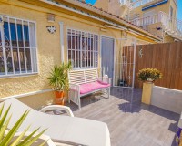Reventa - Casa adosada - La Marina - Urb. La Marina