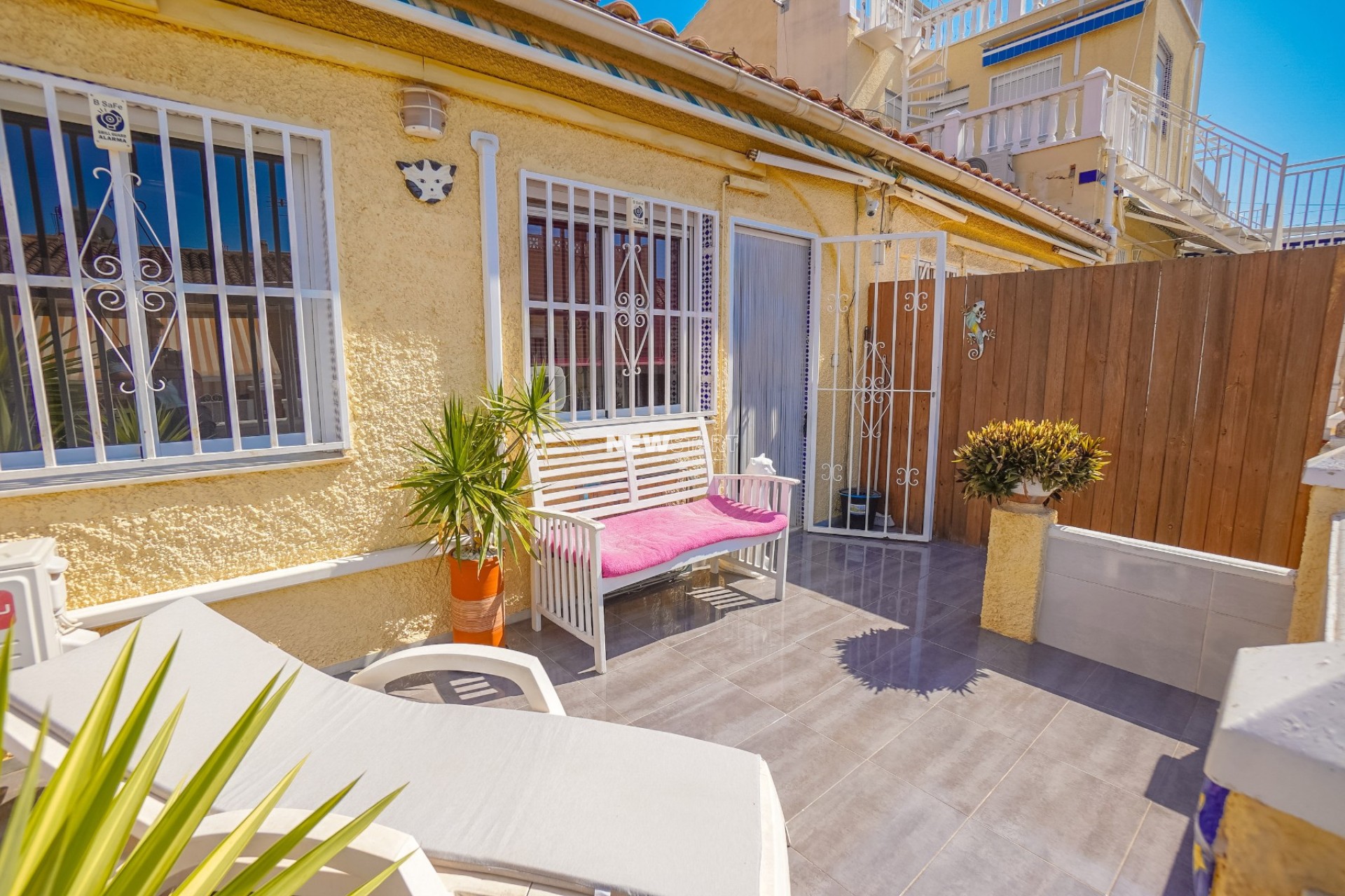 Reventa - Casa adosada - La Marina - Urb. La Marina