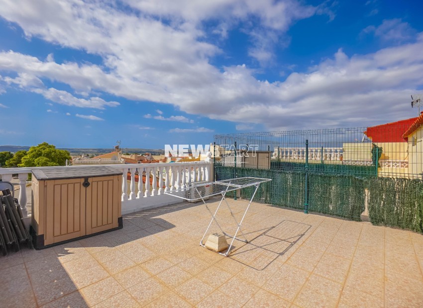Reventa - Casa adosada - La Marina - Urb. La Marina