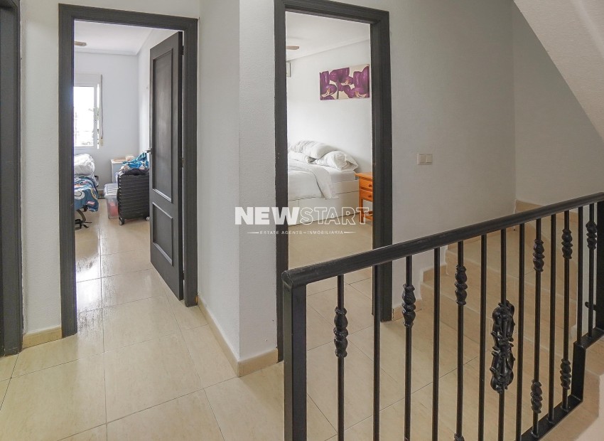 Reventa - Casa adosada - La Marina - Urb. La Marina