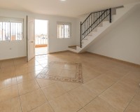 Reventa - Casa adosada - La Marina - Urb. La Marina