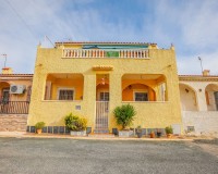 Reventa - Casa adosada - La Marina - Urb. La Marina