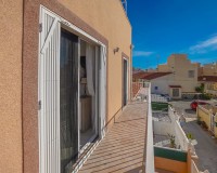 Reventa - Casa adosada - La Marina - Urb. La Marina