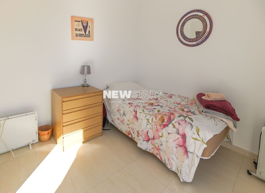 Reventa - Casa adosada - La Marina - Urb. La Marina