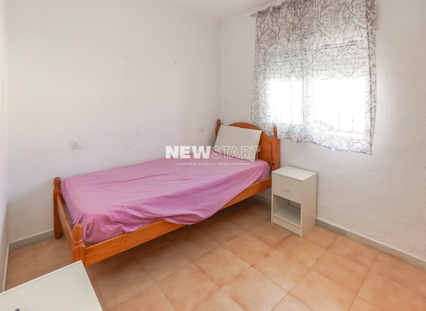 Reventa - Casa adosada - La Marina - Urb. La Marina