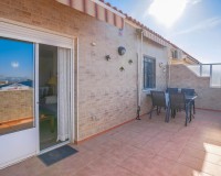 Reventa - Casa adosada - La Marina - Urb. La Marina