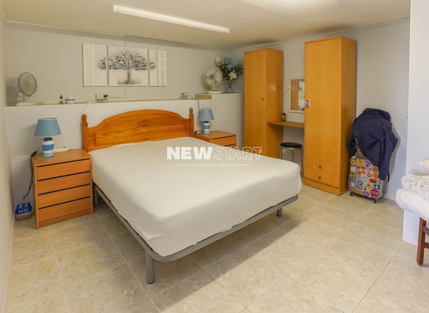 Reventa - Casa adosada - La Marina - Urb. La Marina
