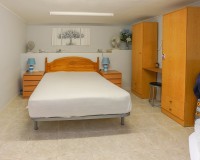 Reventa - Casa adosada - La Marina - Urb. La Marina