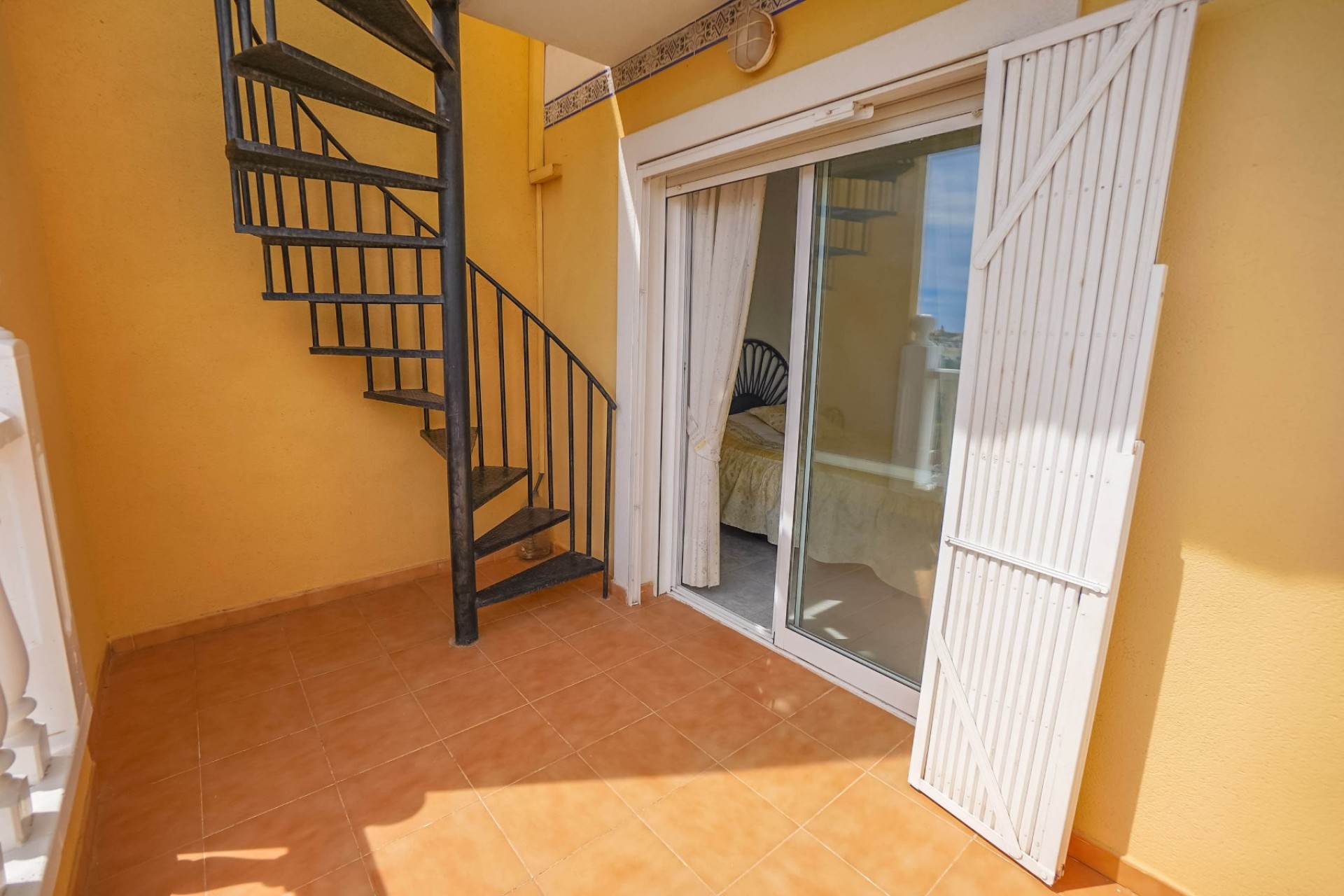 Reventa - Casa adosada - La Marina - Urb. La Marina
