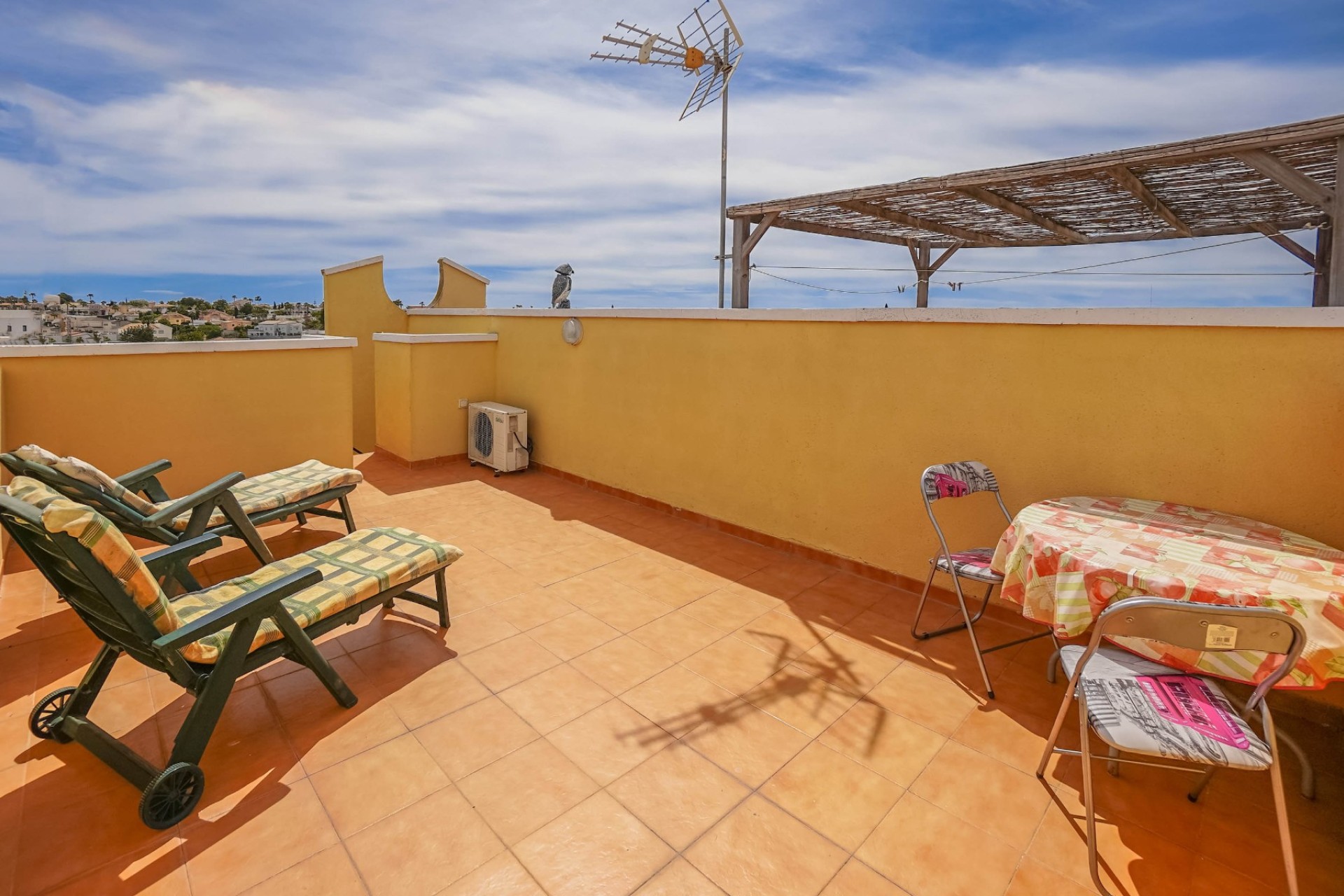 Reventa - Casa adosada - La Marina - Urb. La Marina