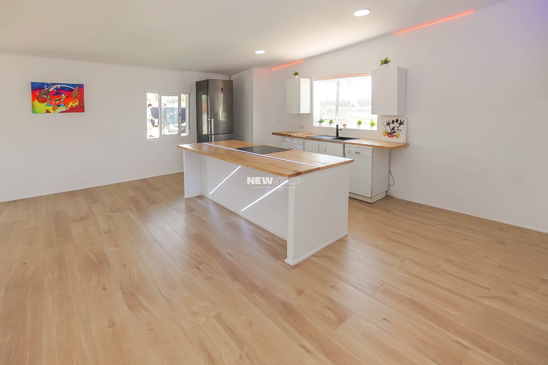 Reventa - Casa de campo-Finca - La Marina - Urb. La Marina