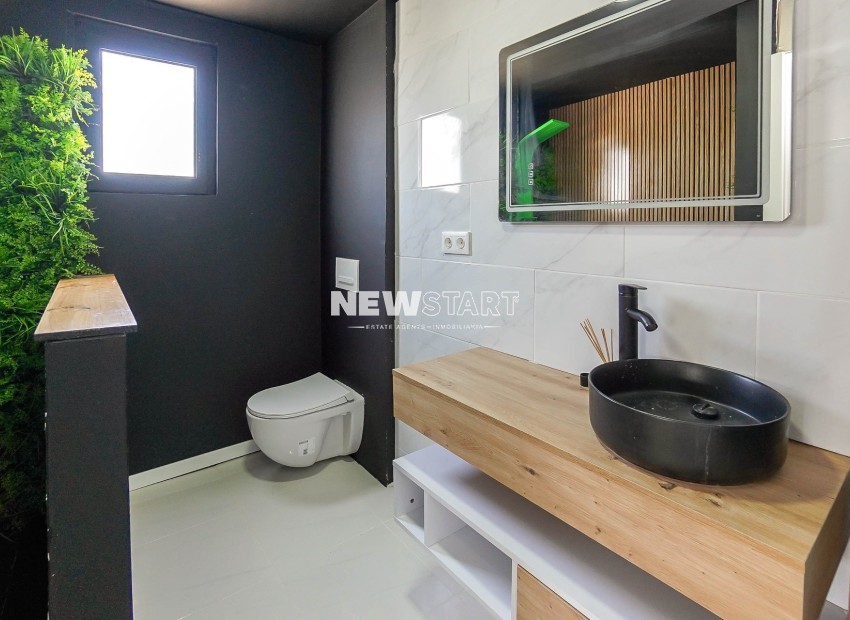 Reventa - Casa de campo-Finca - La Marina - Urb. La Marina