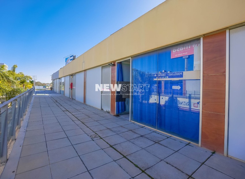 Reventa - Comercial - La Marina - Urb. La Marina