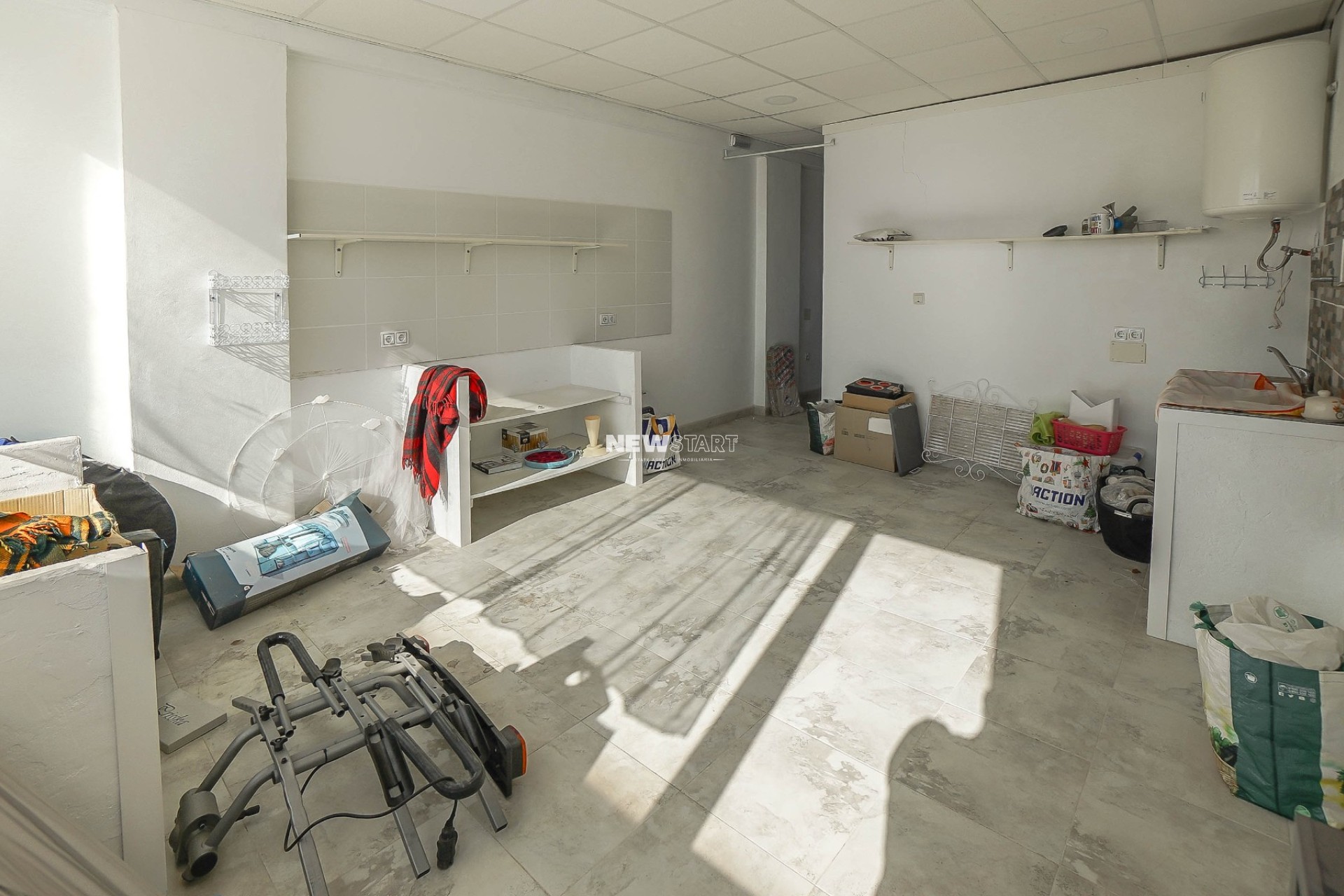 Reventa - Comercial - La Marina - Urb. La Marina