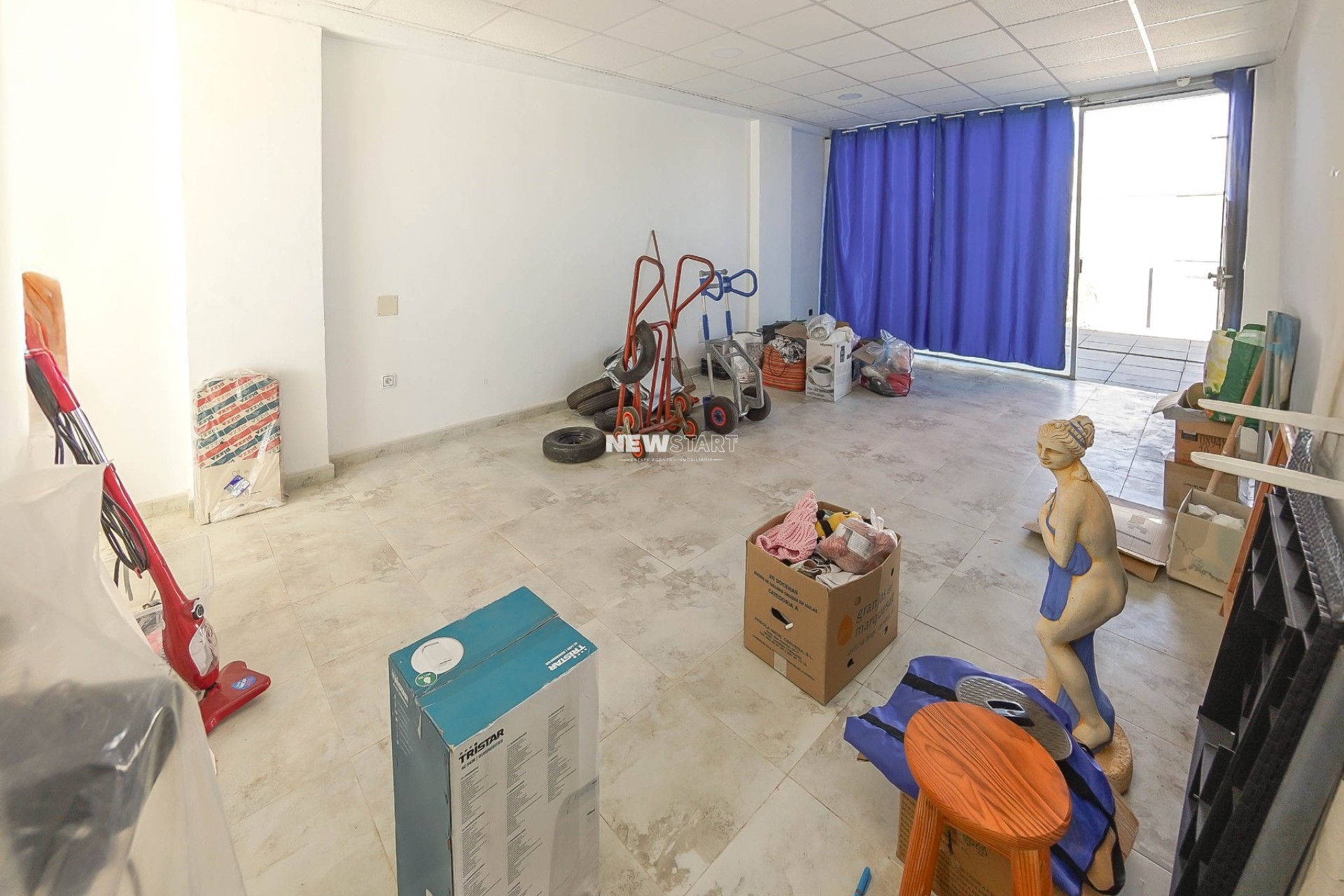 Reventa - Comercial - La Marina - Urb. La Marina