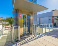 Reventa - Comercial - La Marina - Urb. La Marina