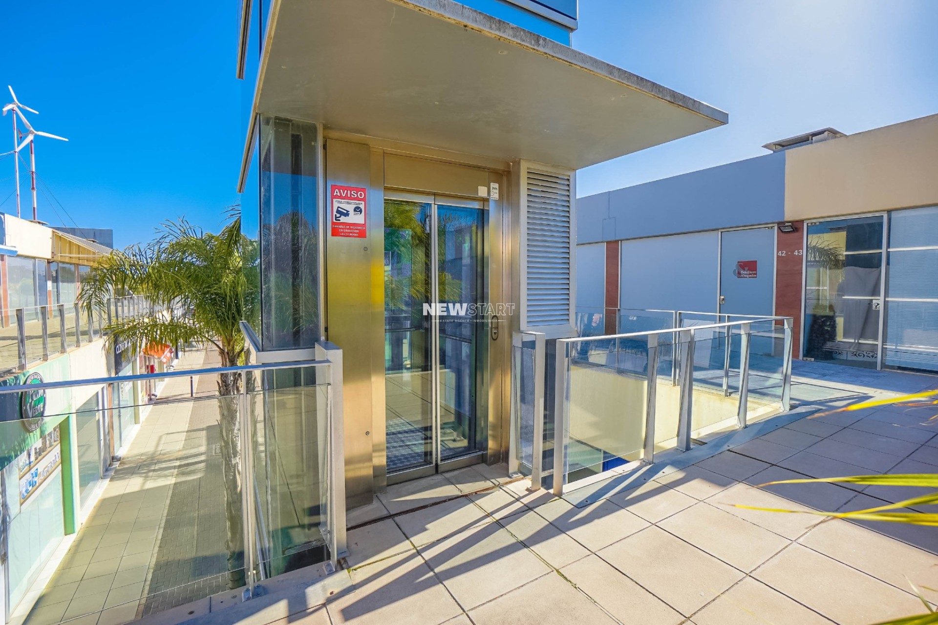 Reventa - Comercial - La Marina - Urb. La Marina