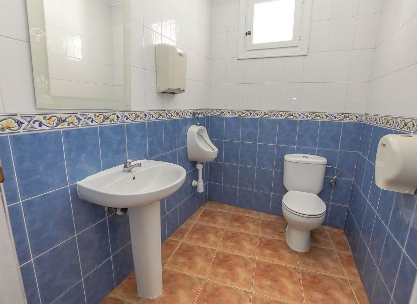 Reventa - Comercial - La Marina - Urb. La Marina
