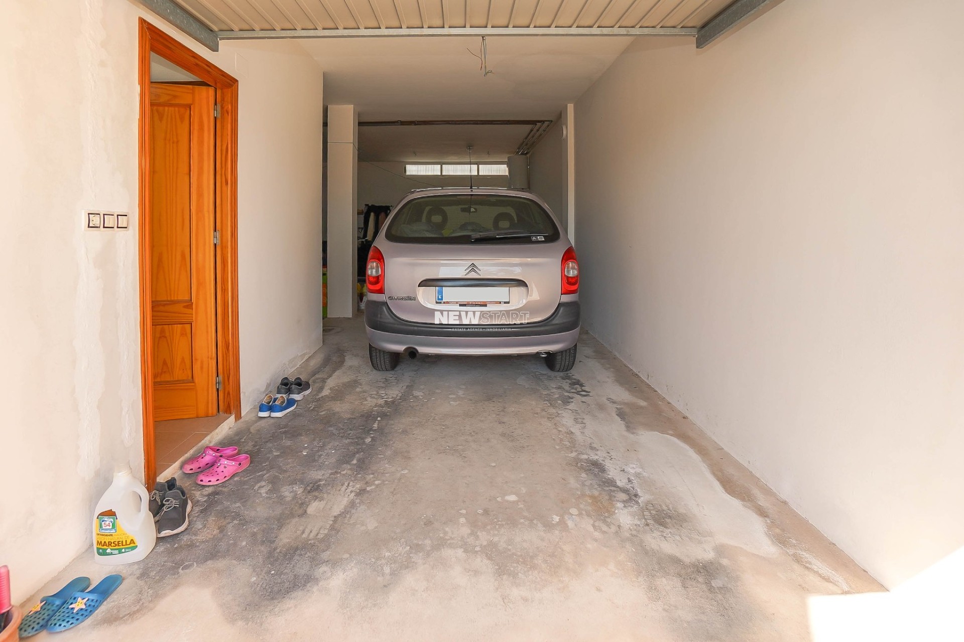 Reventa - End Terraced Townhouse - La Marina - Urb. La Marina