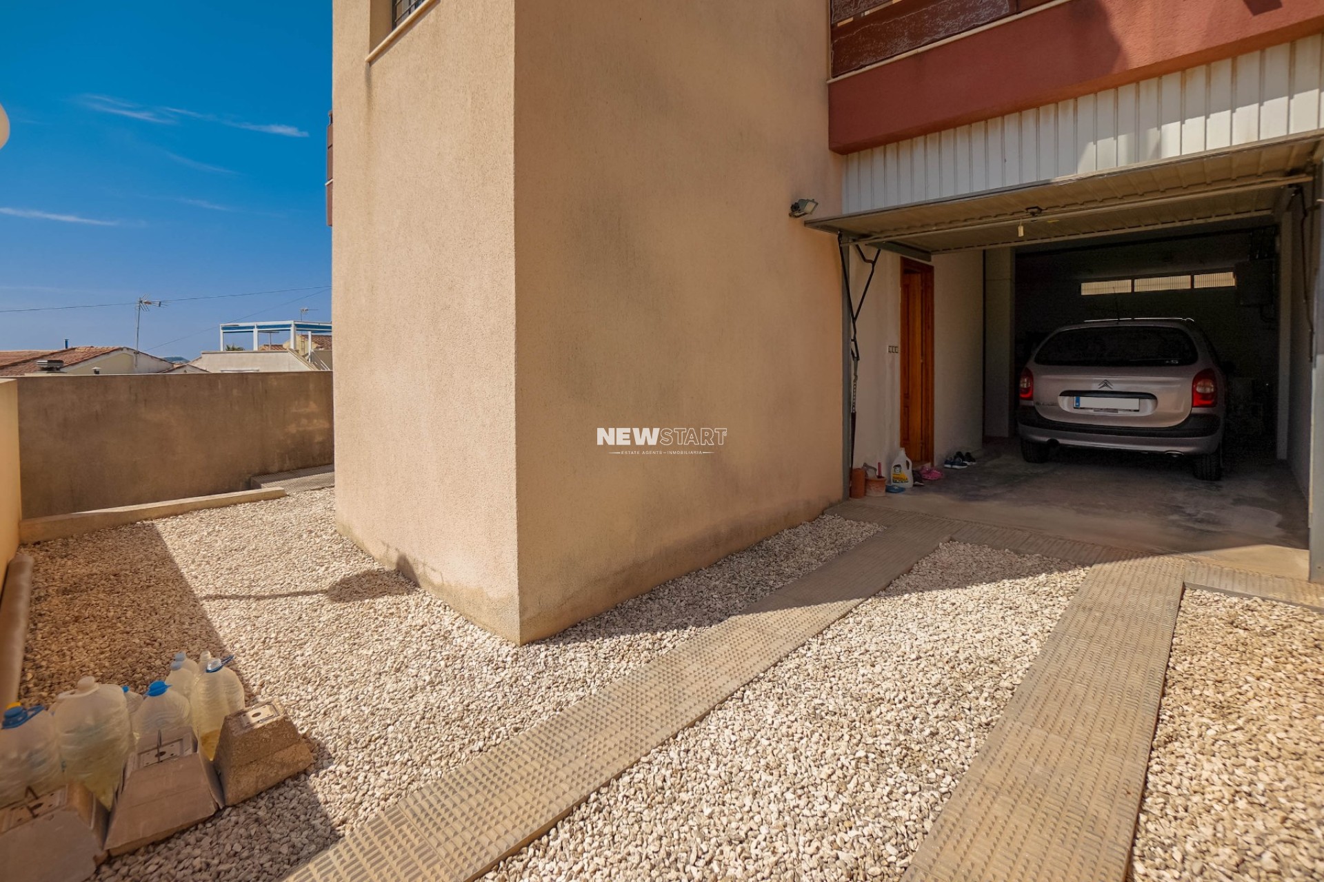 Reventa - End Terraced Townhouse - La Marina - Urb. La Marina