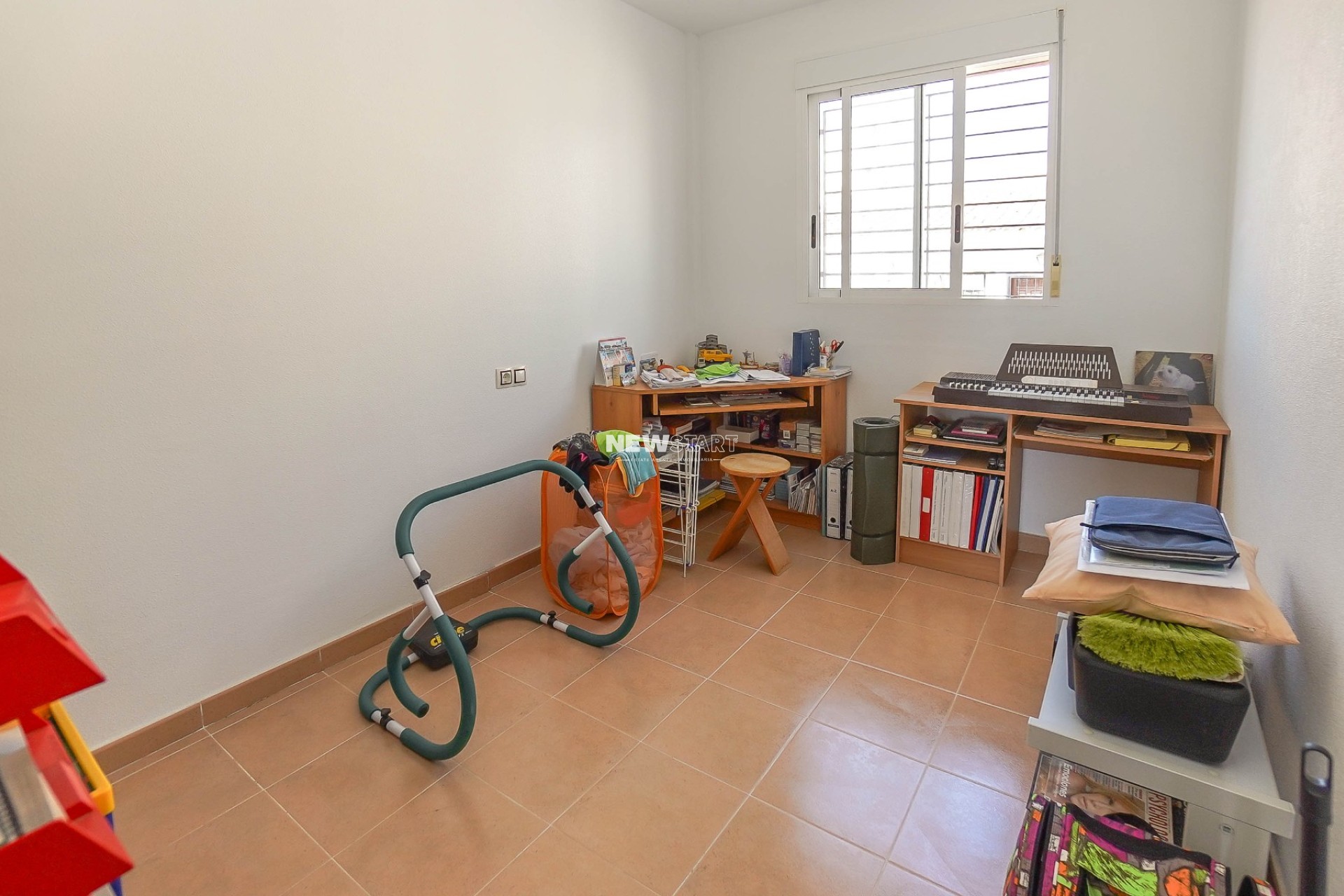 Reventa - End Terraced Townhouse - La Marina - Urb. La Marina