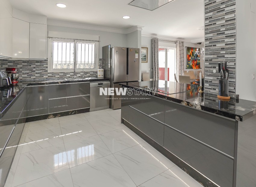 Reventa - Independiente - La Marina - Urb. La Escuera