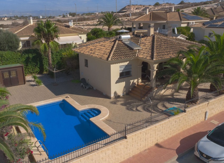 Reventa -  - La Marina - Urb. El Oasis