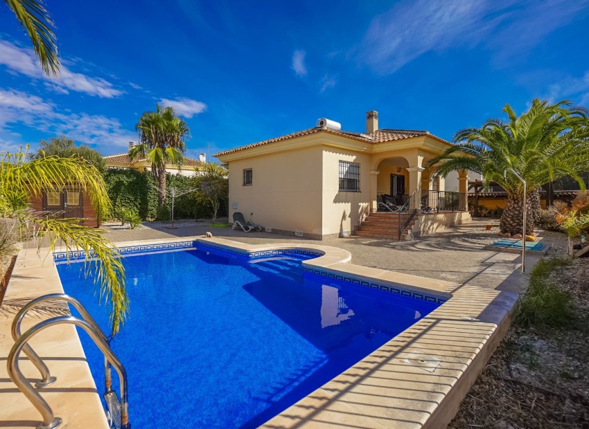 Reventa -  - La Marina - Urb. El Oasis