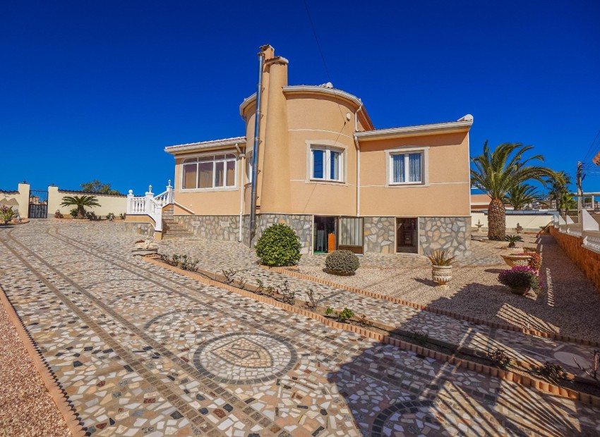 Reventa - Villa independiente - Ciudad Quesada