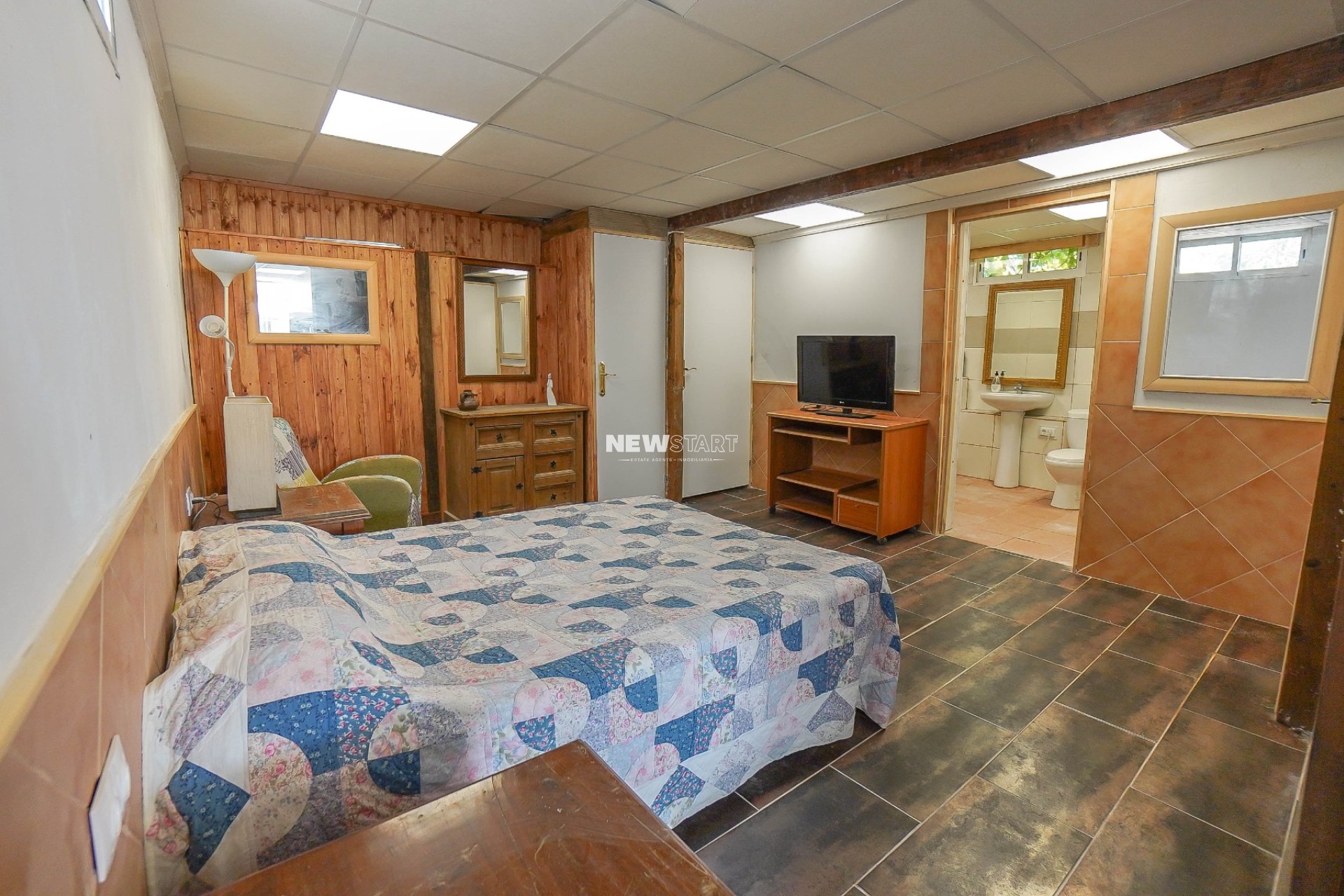 Reventa - Villa - La Marina - Urb. El Oasis