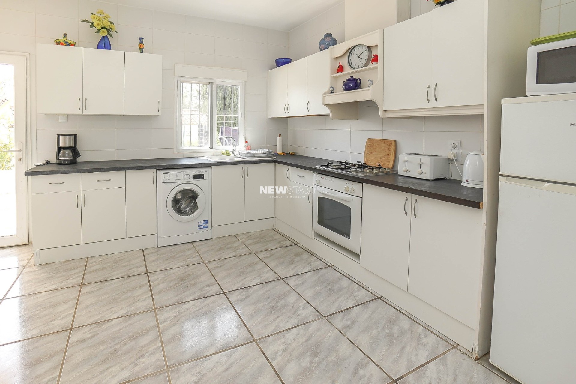 Reventa - Villa - La Marina - Urb. El Oasis