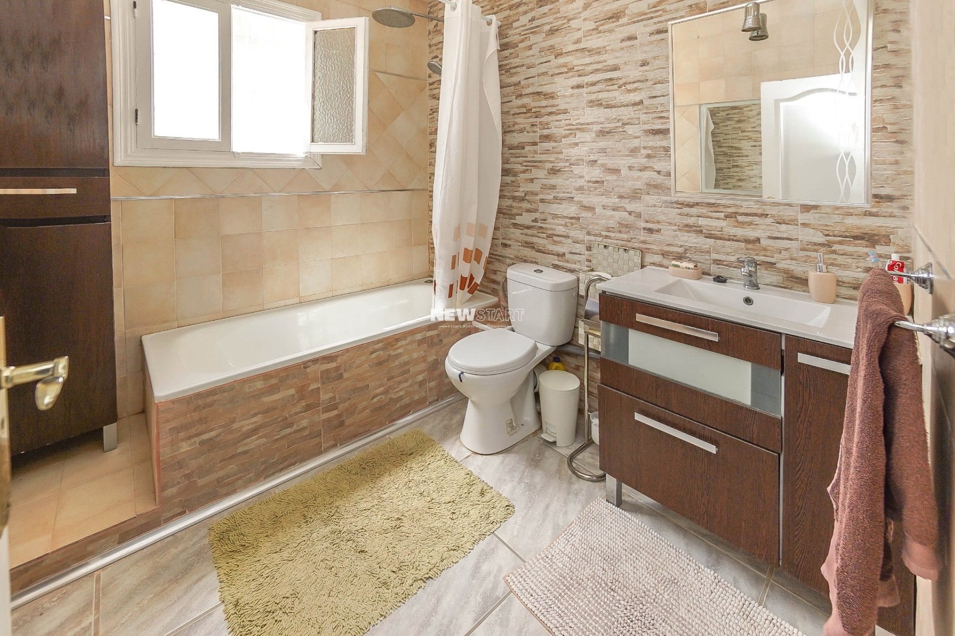 Reventa - Villa - La Marina - Urb. El Oasis