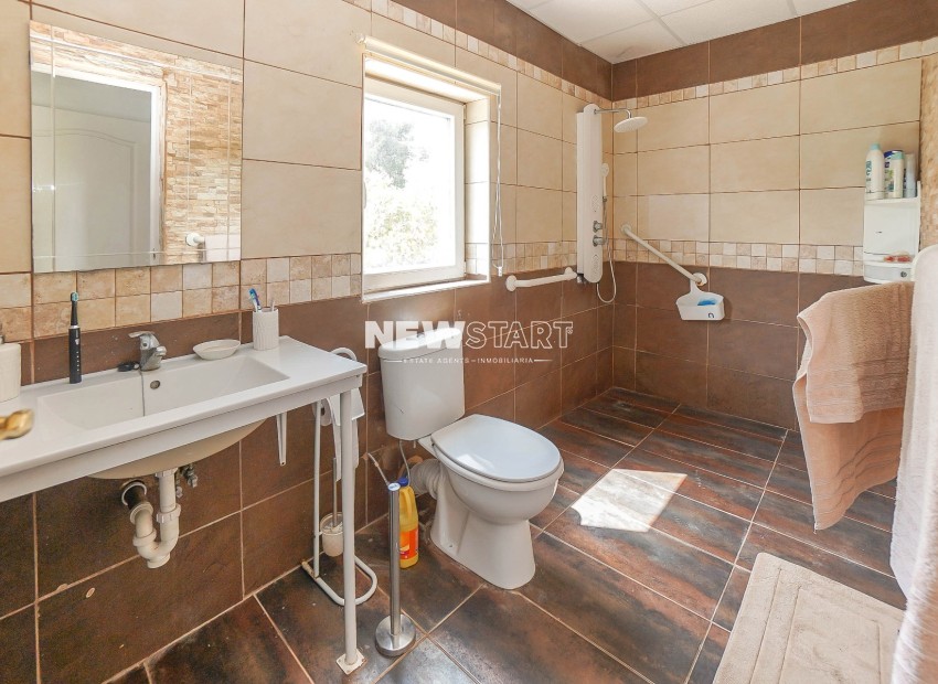 Reventa - Villa - La Marina - Urb. El Oasis