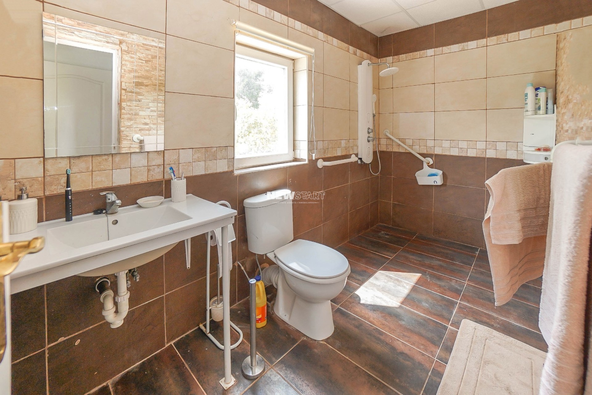 Reventa - Villa - La Marina - Urb. El Oasis