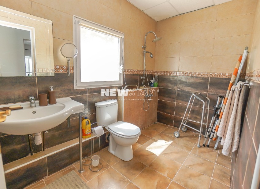 Reventa - Villa - La Marina - Urb. El Oasis