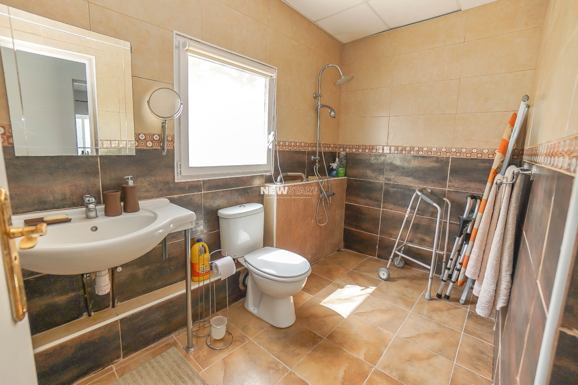 Reventa - Villa - La Marina - Urb. El Oasis