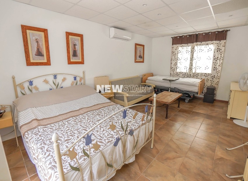 Reventa - Villa - La Marina - Urb. El Oasis
