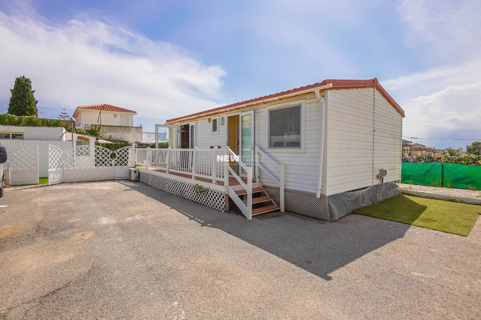 Reventa - Villa - La Marina - Urb. El Oasis