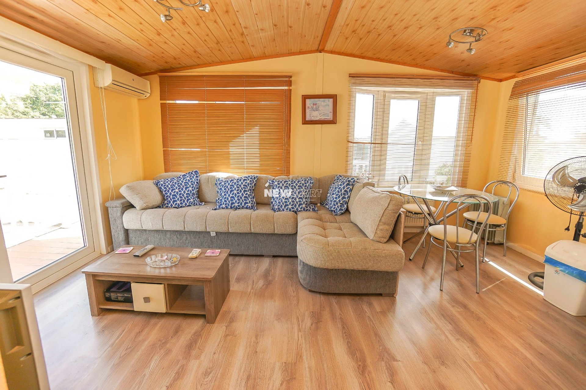 Reventa - Villa - La Marina - Urb. El Oasis