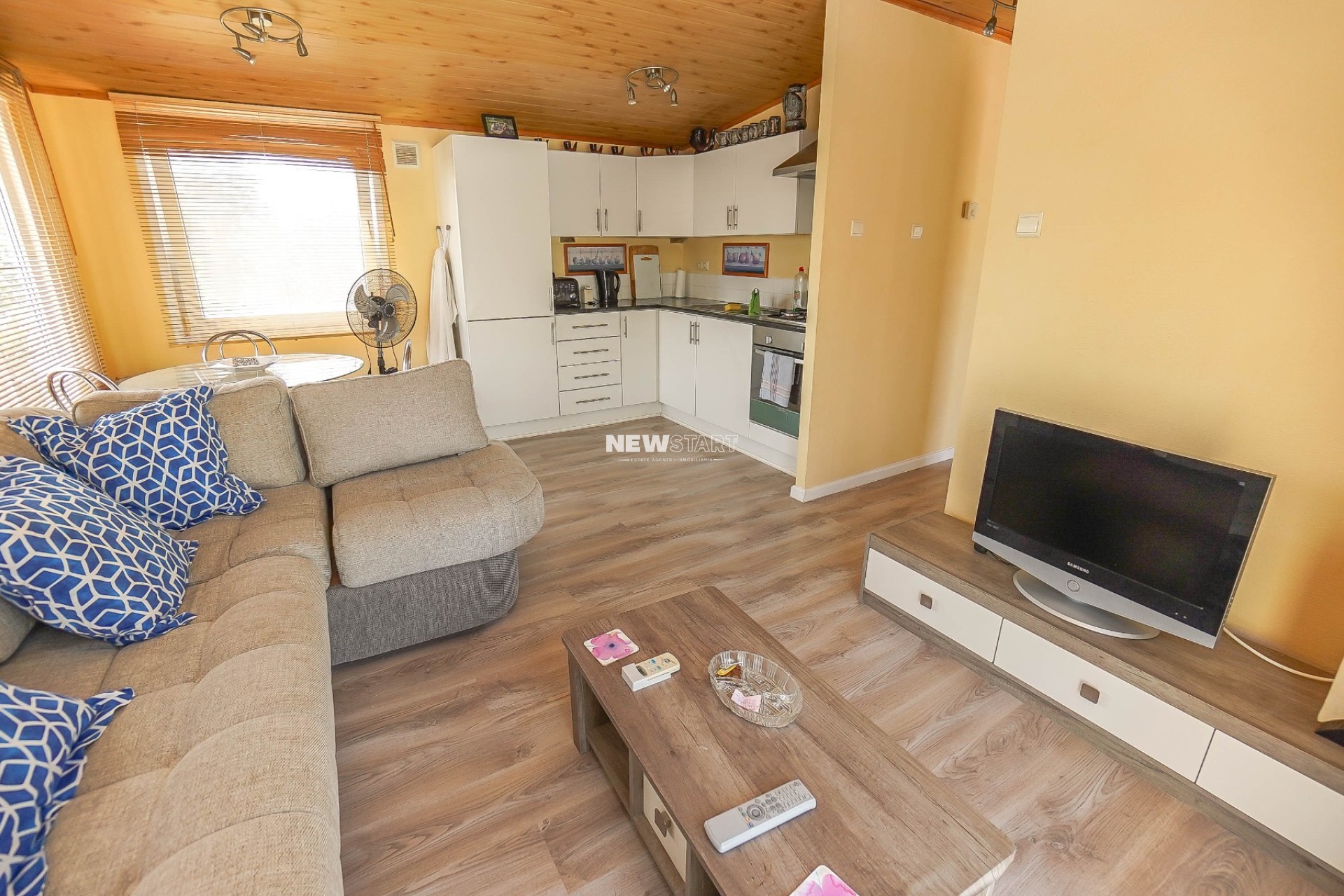Reventa - Villa - La Marina - Urb. El Oasis
