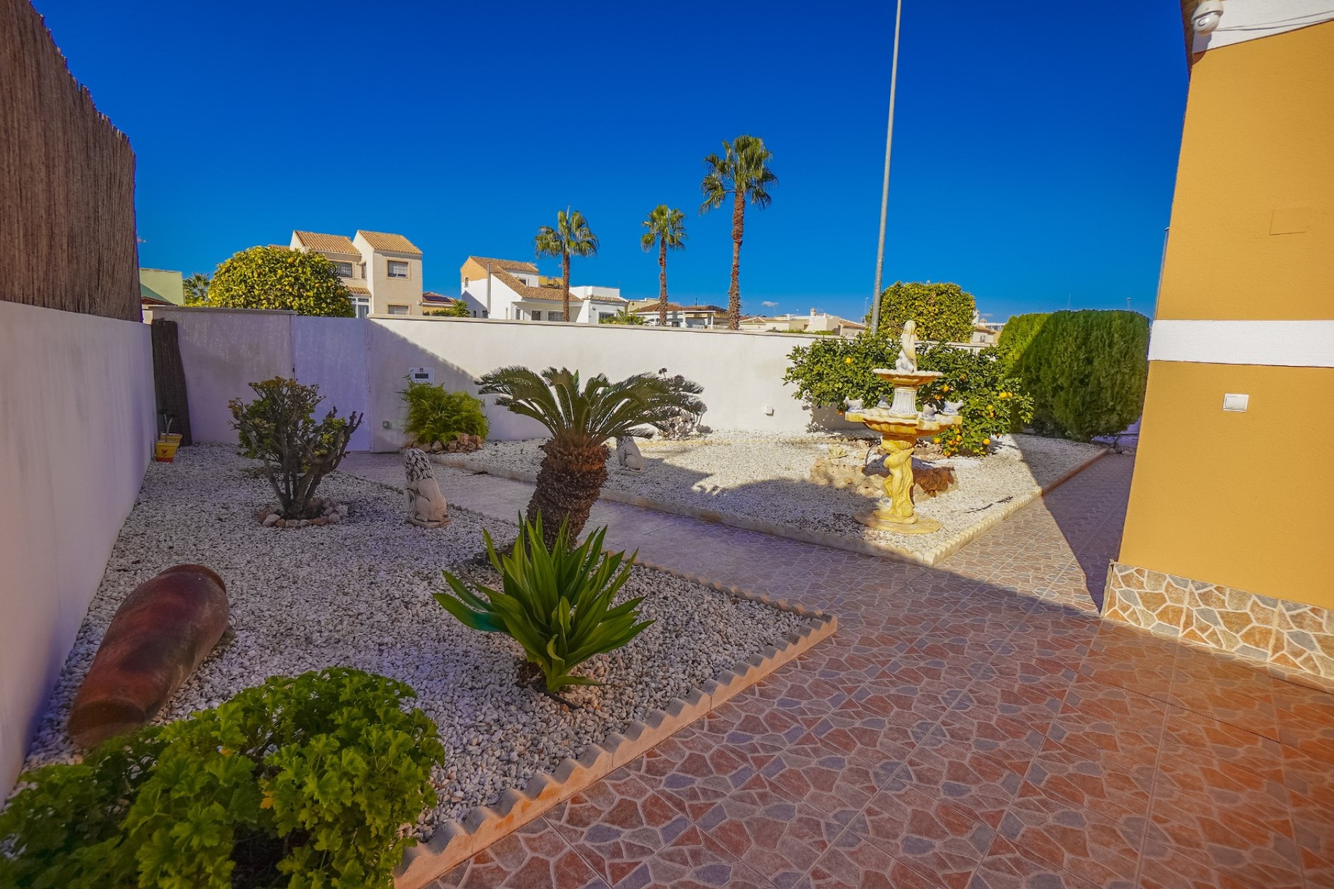 Reventa - Villa - La Marina - Urb. La Marina