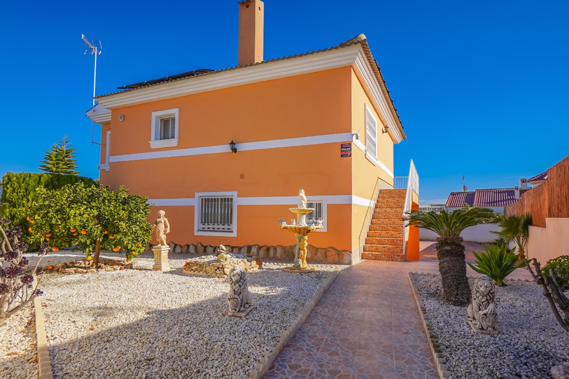 Reventa - Villa - La Marina - Urb. La Marina