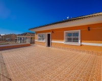 Reventa - Villa - La Marina - Urb. La Marina