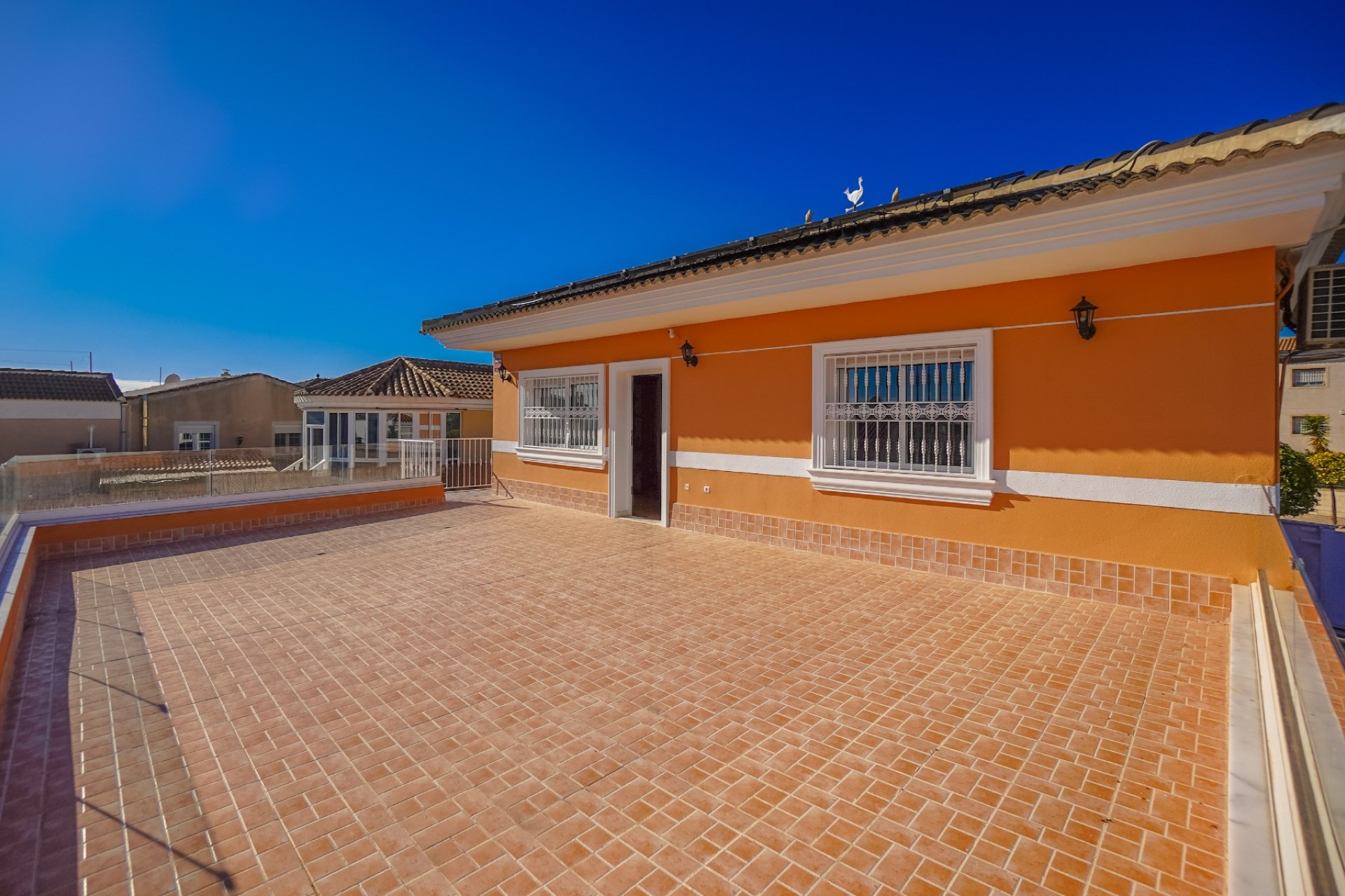 Reventa - Villa - La Marina - Urb. La Marina