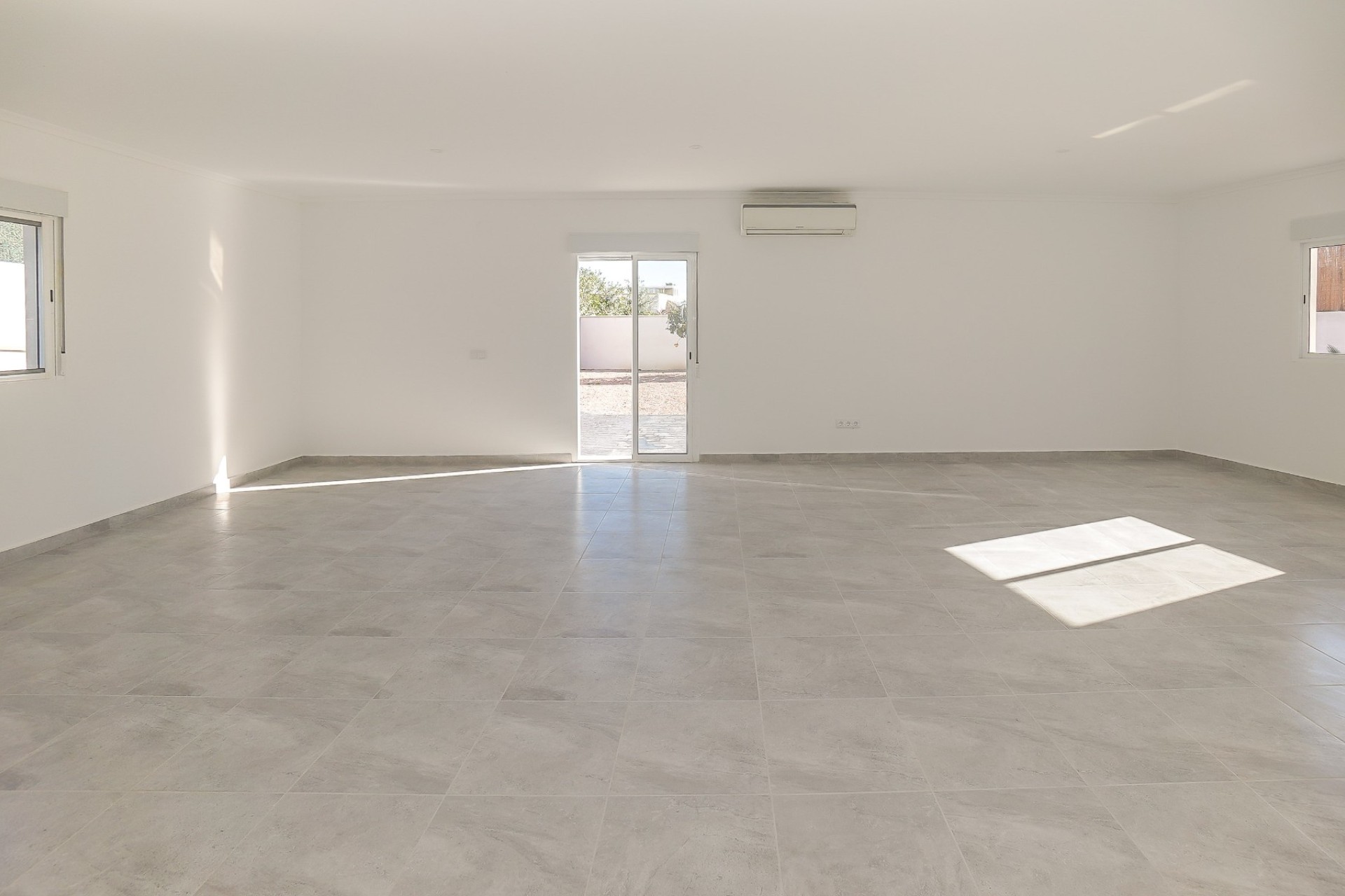 Reventa - Villa - La Marina - Urb. La Marina